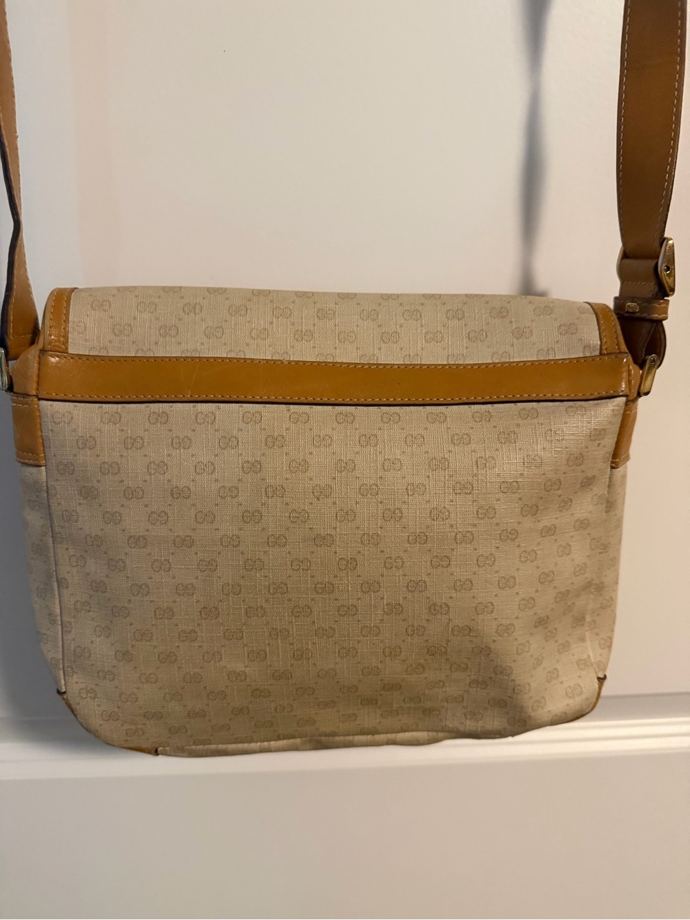 Gucci Beige Monogram Messenger Bag with Tan Leather Accents - Picture 5 of 16